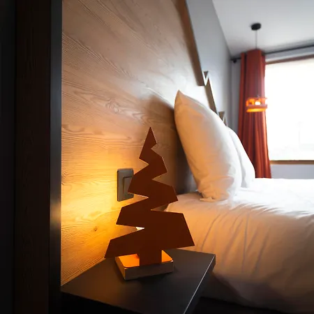 호텔 Base Camp - Les 2 Alpes 3*