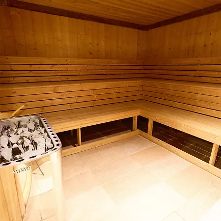 Hotel Base Camp - Les 2 Alpes 3*