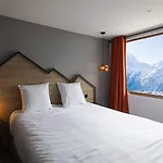 Готель Base Camp - Les 2 Alpes 3*