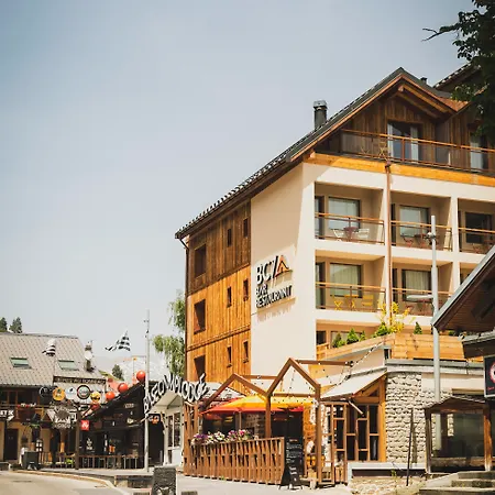 Base Camp - Les 2 Alpes Les Deux Alpes