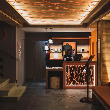 Base Camp - Les 2 Alpes 3*