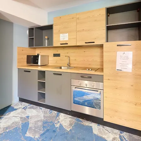 Base Camp - Les 2 Alpes Les Deux Alpes