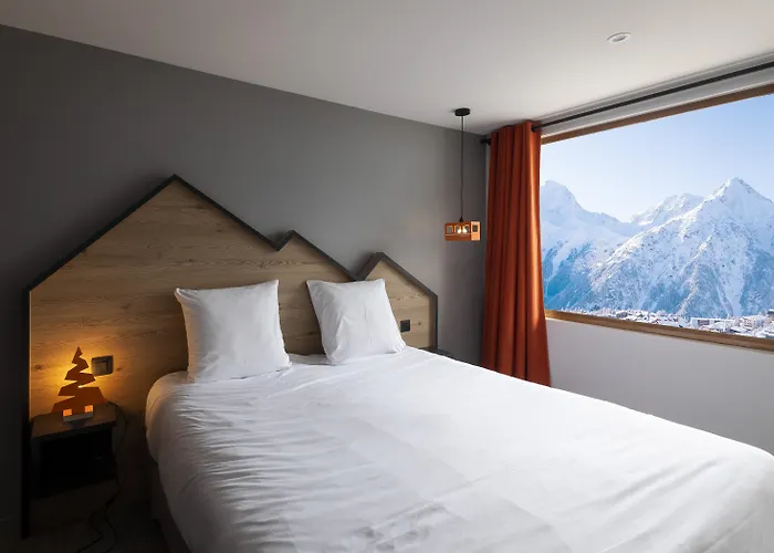 Otel Base Camp - Les 2 Alpes 3*