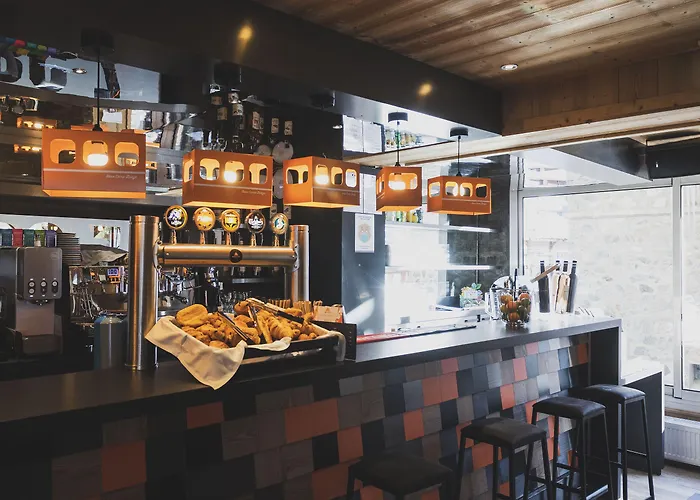 Otel Base Camp - Les 2 Alpes 3*